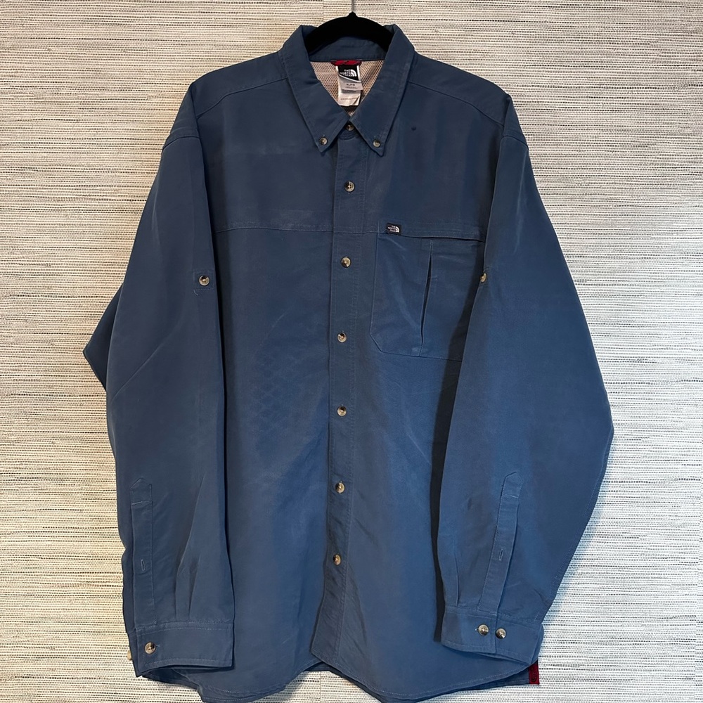 Mens The North Face long sleeve button down size XL Outdoor Hunting Shirt A412